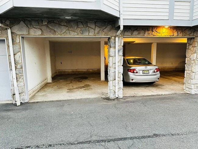 1903 Amanda Ct Unit 1903