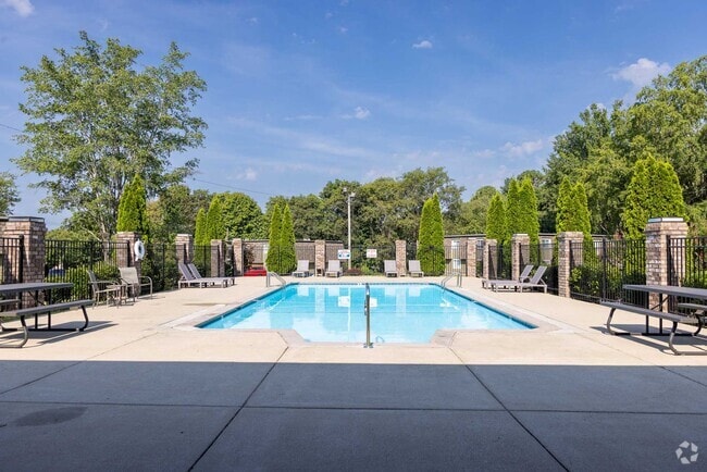 Building Photo - The Magnolia – 2-Bedroom with In-Unit Wash... Unit M-6 Rental
