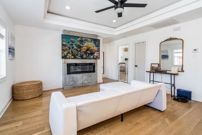 Photo - 810 Jerry St