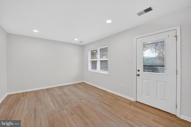 Photo - 224 Moore Dr