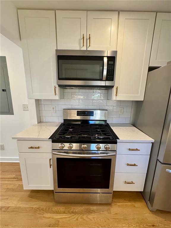 Photo - 635 Valley Brook Rd