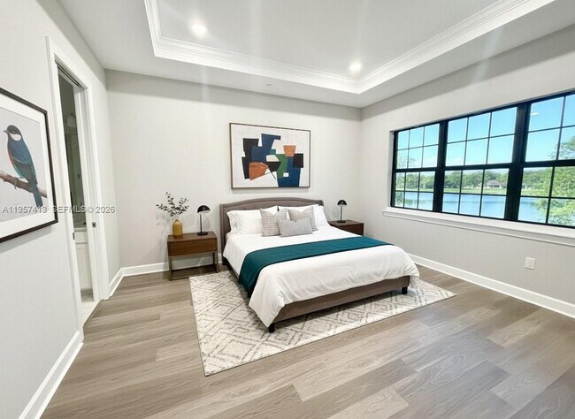 Photo - 15323 Lucerna St