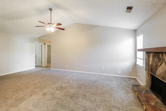 Photo - 95 Branchwood Dr