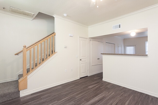 Regent 1 Apartments