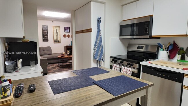 Photo - 3600 Mystic Pointe Dr Unit 1111