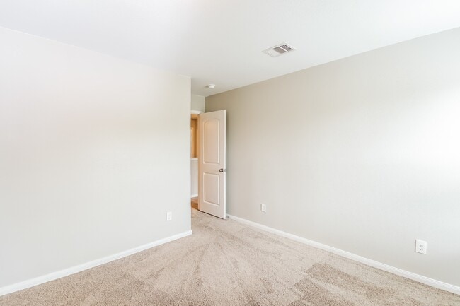 Building Photo - 24099 Wilde Dr