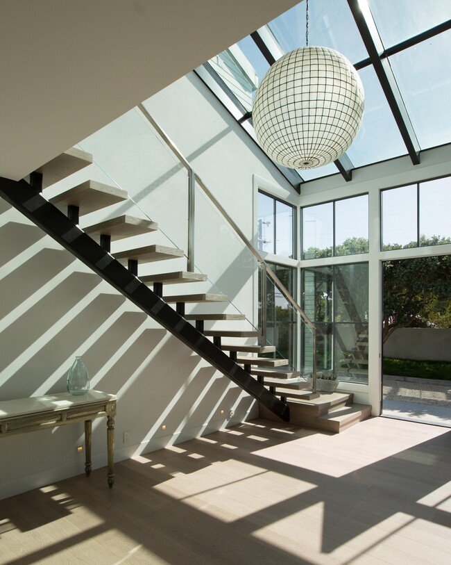 Photo - 7310 Birdview Ave