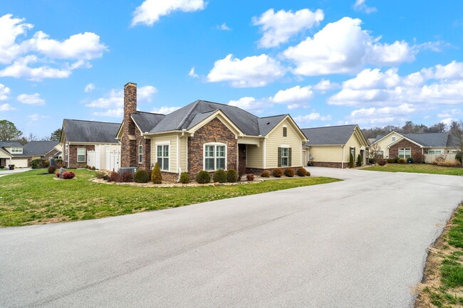 Photo - 4935 Willow Bluff Cir