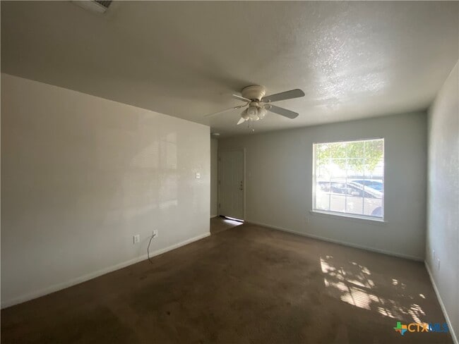 Photo - 2109 Jennifer Dr Unidad A