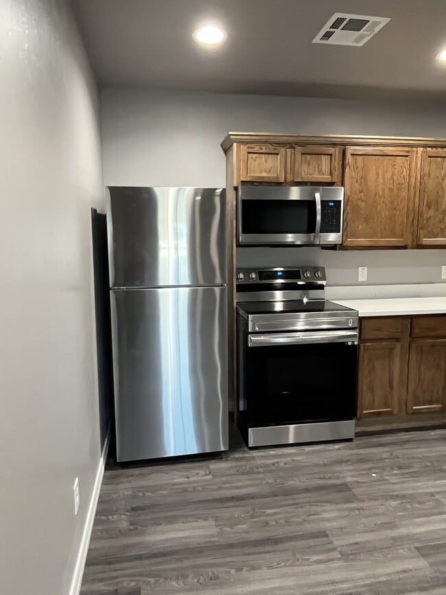 Photo - 211 S Ash Ave