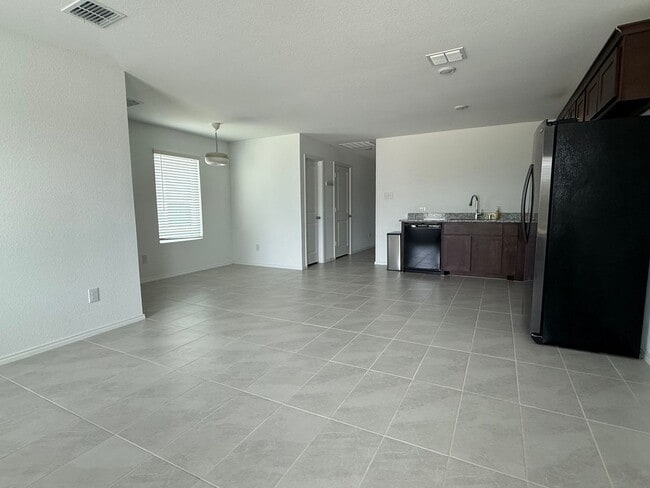 Photo - 115 Herman Ln