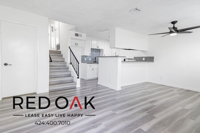 Breathtaking Two Bedroom Two Story Home wi... - Breathtaking Two Bedroom Two Story Home wi... Unit 3