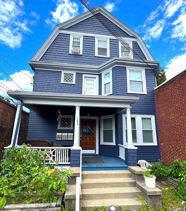 Building Photo - 163 Belmont St Unit 3