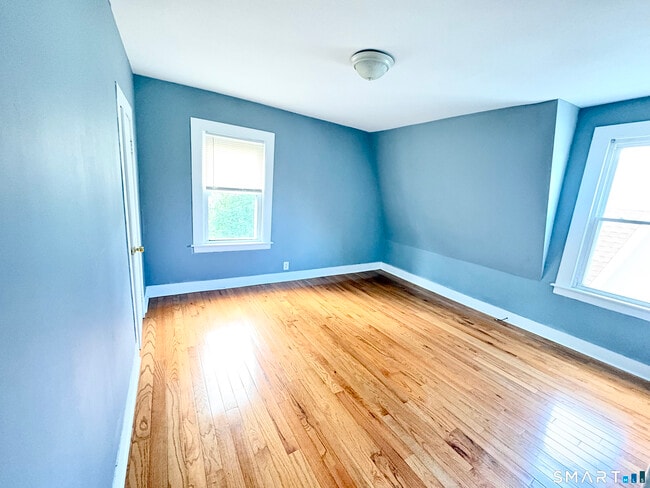 Photo - 120 Wilcox Ave Unit 3
