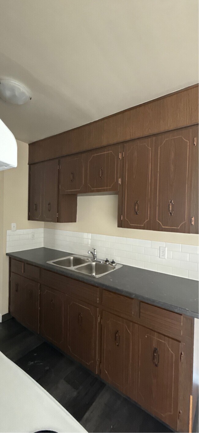 Photo - 5310-5346 46 St Unit WB-1304