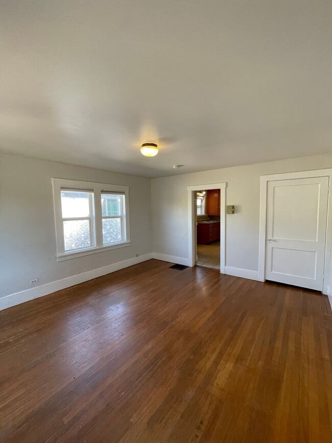 Photo - 311 N 9th St