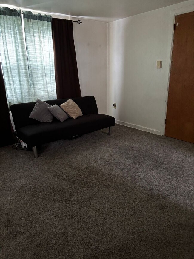 Photo - 816 22nd St Unit 816 22nd St / Apt 3