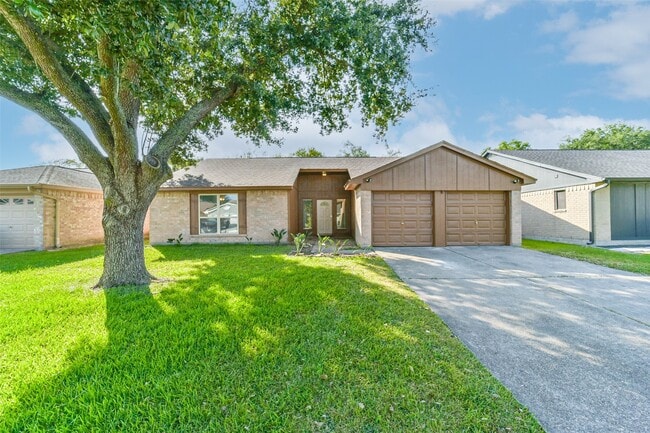 Building Photo - 2406 Pilgrims Bend Dr