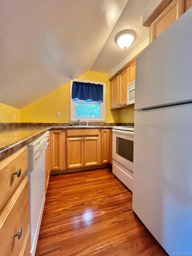 Photo - 7 Ferndale Pl Unit 2