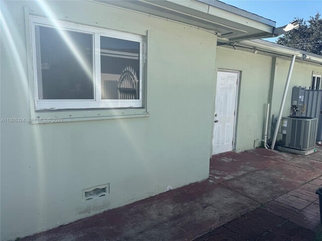 Photo - 510 NW 76th Ave