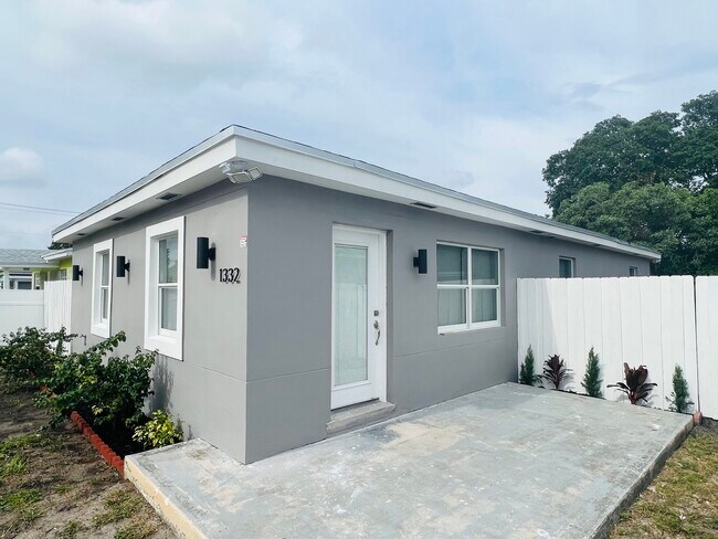 Photo - 1332 NW 3rd Ave House