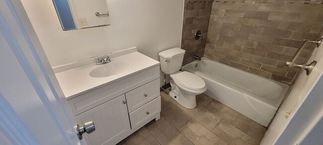 Photo - 126 Triangle St Unit A5
