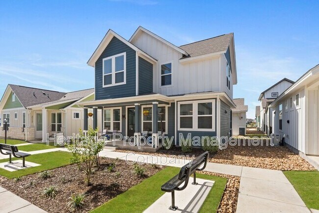 Photo - 2119 Hofstaat