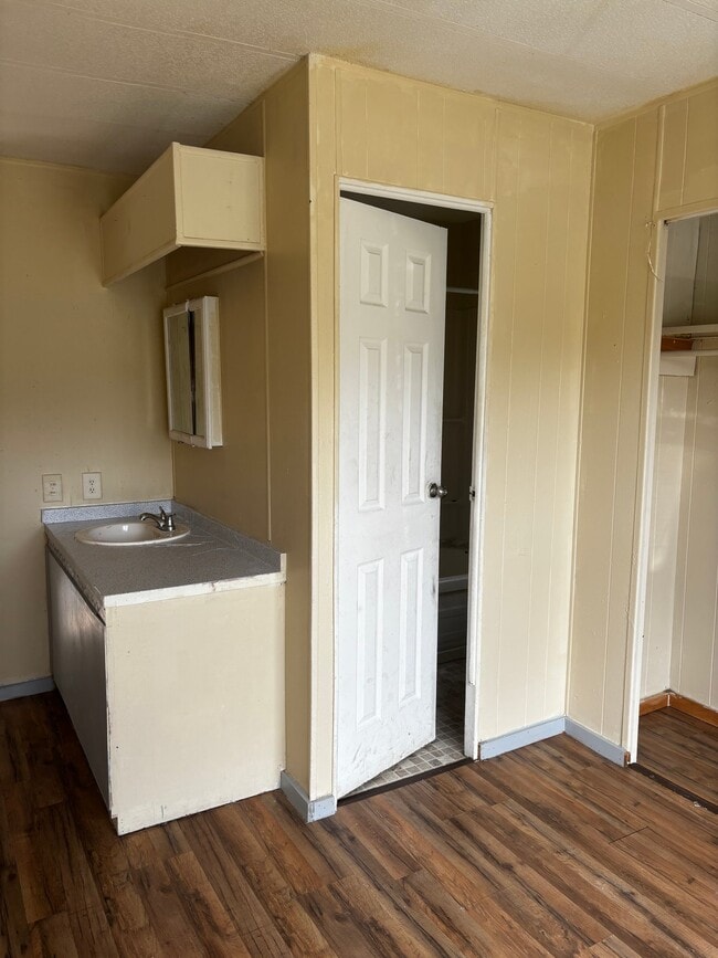 Photo - 1284 Glendale Ave