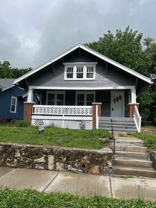 Photo - Charming 3-Bedroom/ 1 Bathroom house located in the heart of Topeka