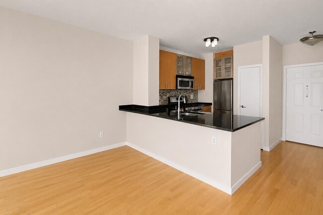 Photo - 26 Ave at Port Imperial Unit 315