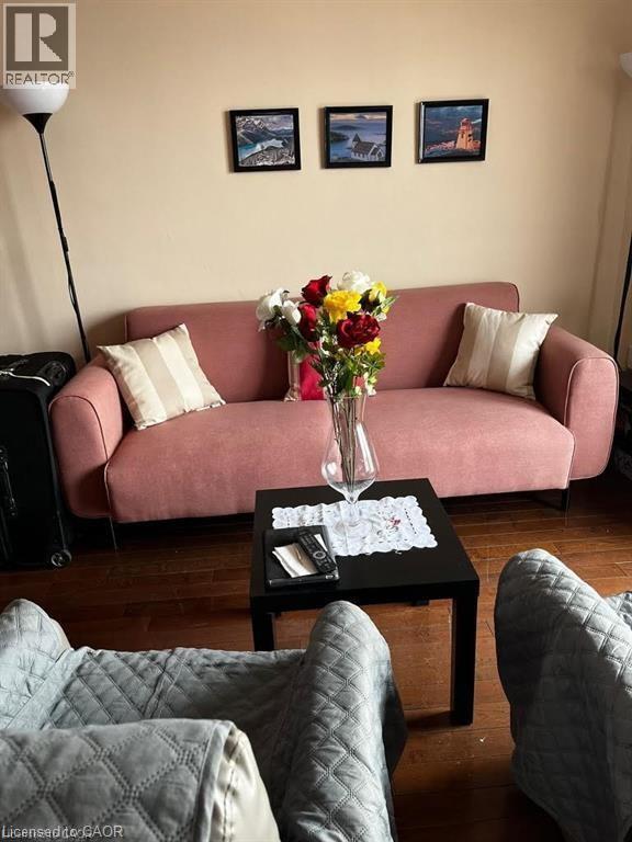 Photo - 141 Catharine St S Unit 903