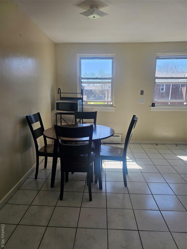 Photo - 76-37 Commonwealth Blvd Unit 2