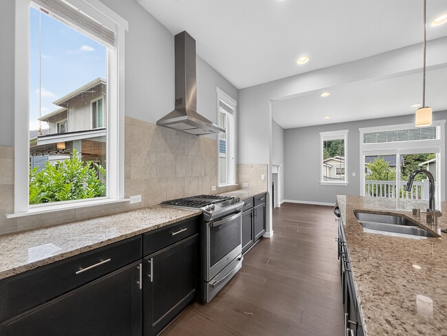 Photo - 15249 NE Woodland Pl
