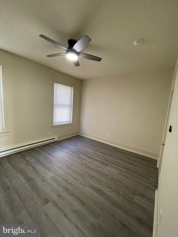 Photo - 5122 Arch St