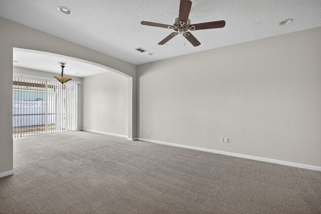 Photo - 3730 Creswick Cir