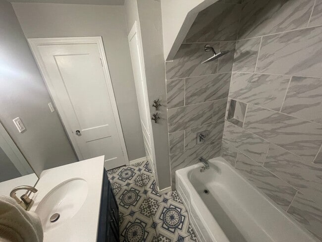 Photo - 2927 NW 22nd St