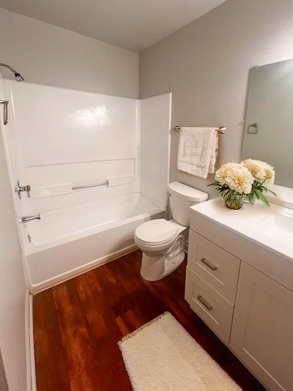 Photo - 3320 N Lumpkin Rd Unit 2