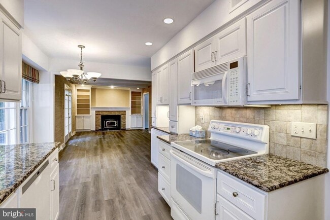 Photo - 9012 Penn Manor Ct