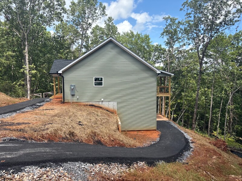 Photo - 361 Tower Dr