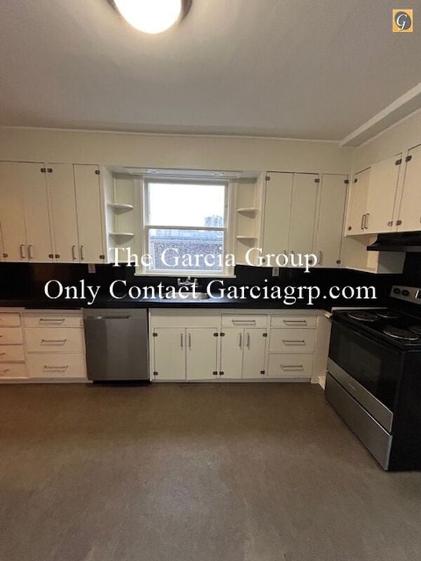 Photo - 620 SW Grant St.