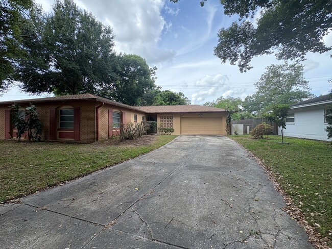 Building Photo - Charming 3 bed, 2 bath home, in Altamonte ...