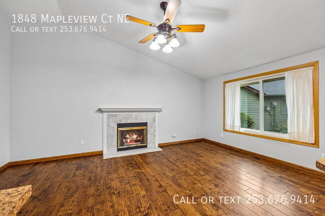 Photo - 1848 Mapleview Ct NE
