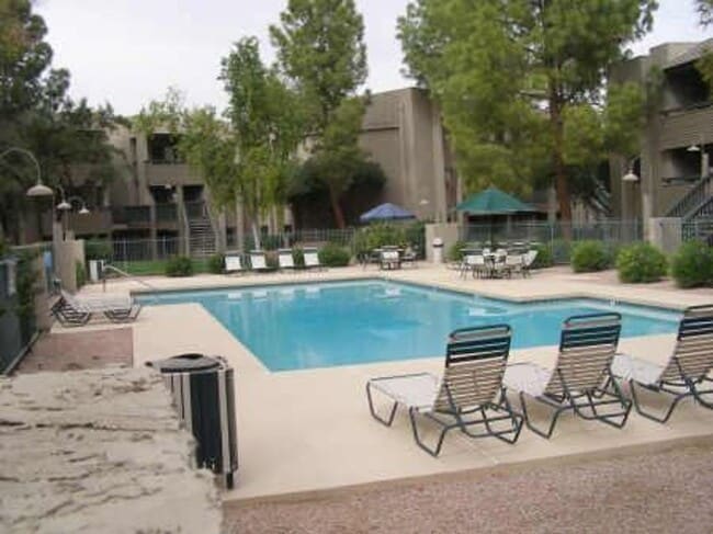 Building Photo - Scottsdale Springs Condo