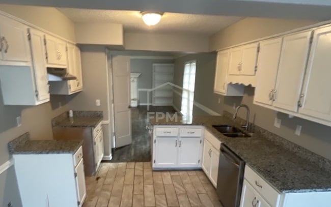 Photo - 7089 Cobblestone Dr