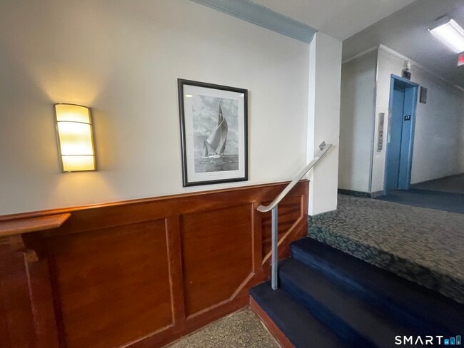 Photo - 39 Glenbrook Rd Unit 3R