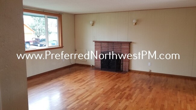 Photo - 1305 W 17th Ave