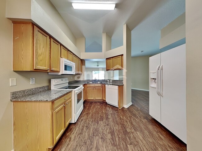 Photo - 30846 Midtown Ct