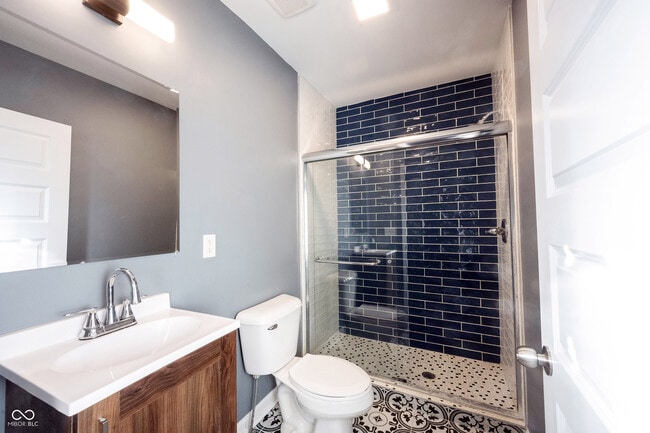 Photo - 3157 E Washington St