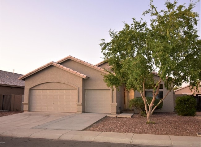 Building Photo - 9430 W Elm St