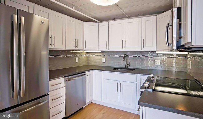 Photo - 2300 Walnut St Condo Unit 1B-524